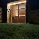 Azaliowa Villa